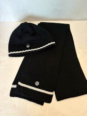 VW Black and White Knit Scarf and beanie hat set